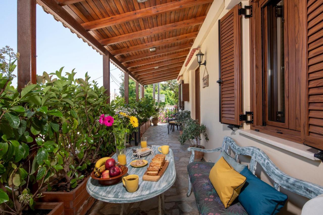Elisavet's House Ferienhaus Platanés